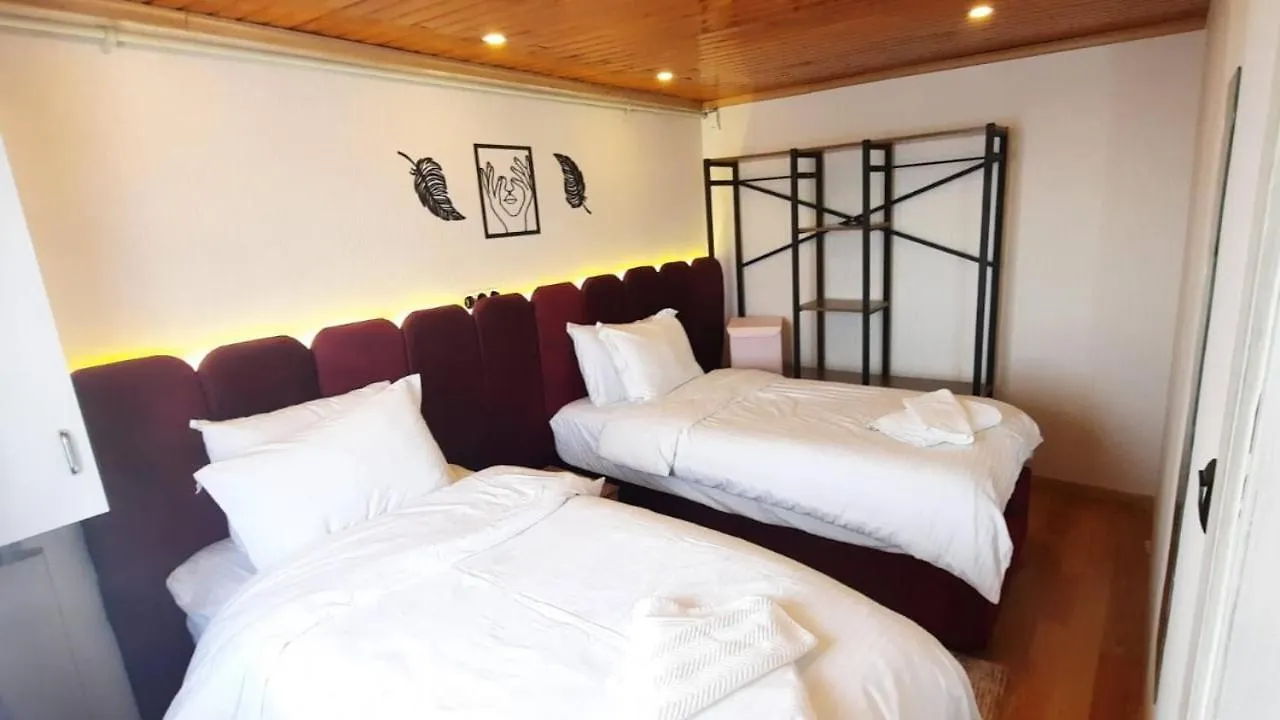 Apartment Findikzade Seaside Flats In Lively Fatih Area Very Near Metro And Tourist Sights Istanbul Turkey