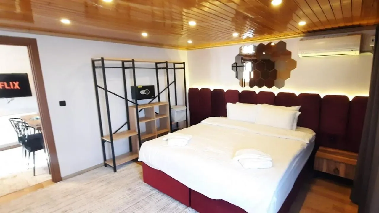 Findikzade Seaside Flats In Lively Fatih Area Very Near Metro And Tourist Sights Istanbul
