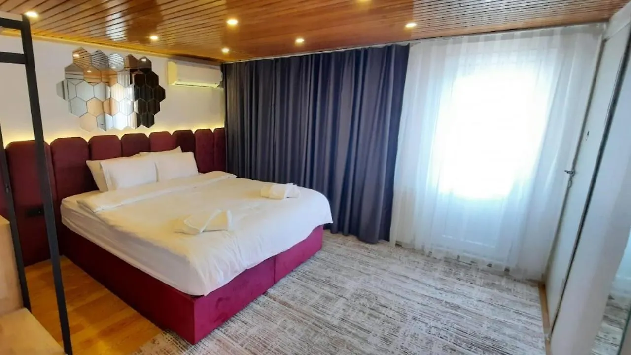 Findikzade Seaside Flats In Lively Fatih Area Very Near Metro And Tourist Sights Istanbul 0*,