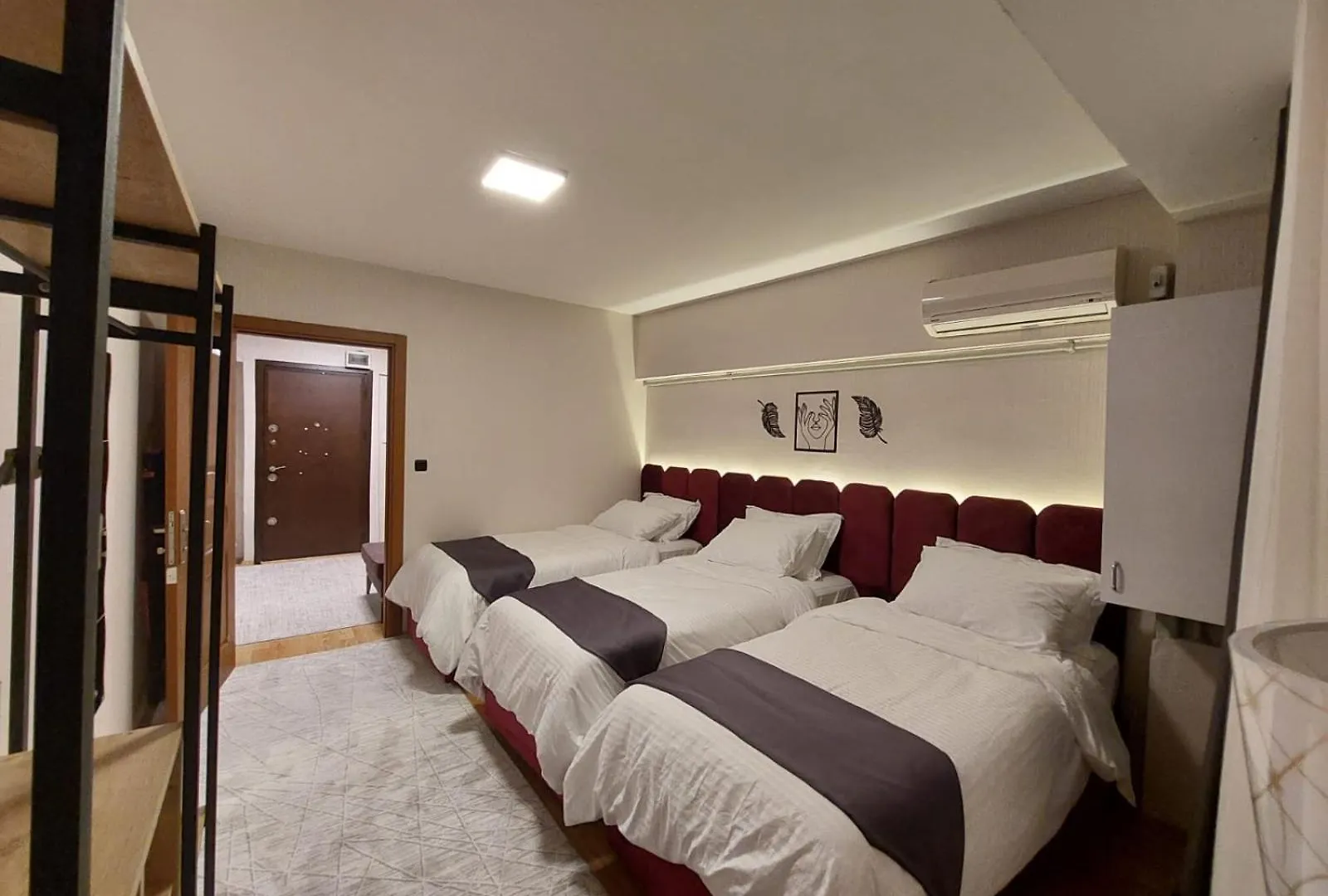 Findikzade Seaside Flats In Lively Fatih Area Very Near Metro And Tourist Sights Istanbul Apartment